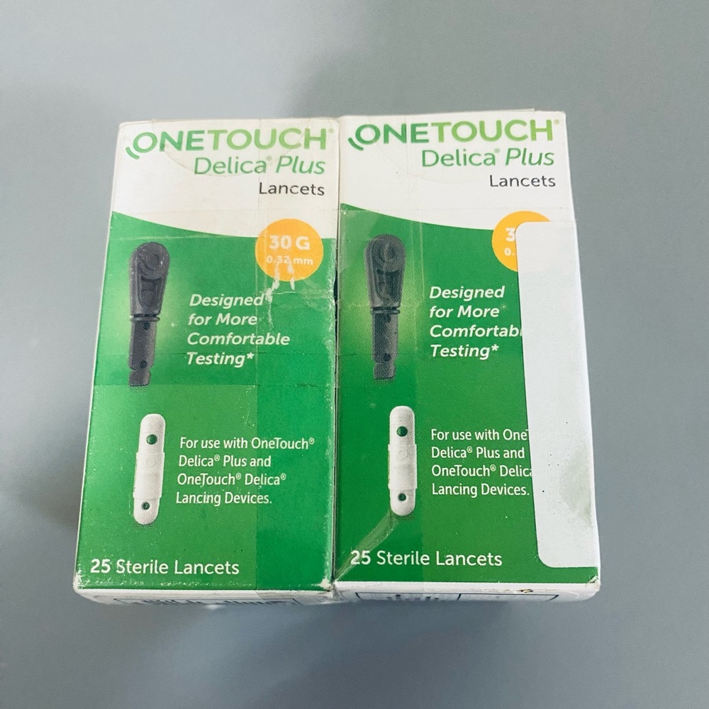 OneTouch Delica Plus Lancets 25 sterile lancetsX 4 100ct